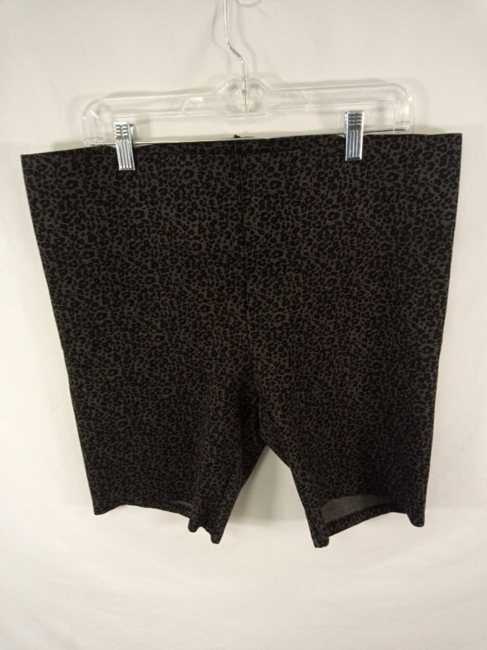 Loft Women's Grey/Black Leopard Print Sculpt Bike Shorts Sz. XL